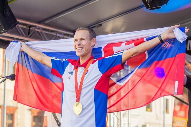 Matej Toth oslava majstrovskeho titulu Banska Bystrica 2015 | REGIONAL MEDIA, s.r.o.